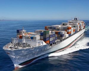 CMA CGM приобрела 50 тыс. эко-контейнеров для мега-контейнеровоза