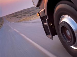 Контейнерный грузопоток в апреле 2012 г. показал снижение по всему миру