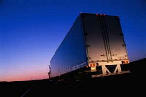 Росавтодор предлагает ограничить движение грузовиков по весне и на региональных дорогах