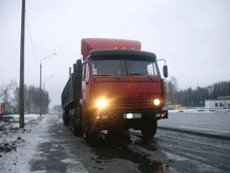 Росавтодор ввел запрет на движение грузовиков по федеральным трассам на три месяца