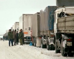  В пробке на трассе М-10 «Россия» стояли более 4000 грузовиков 